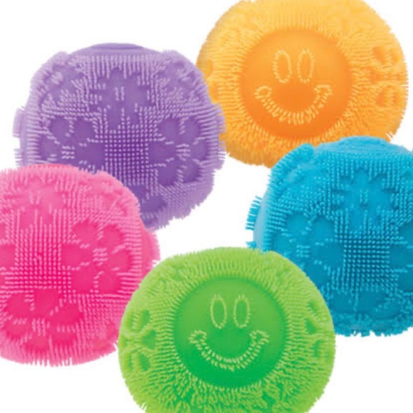 Fuzz Ball - Pink - Picture 6 of 6